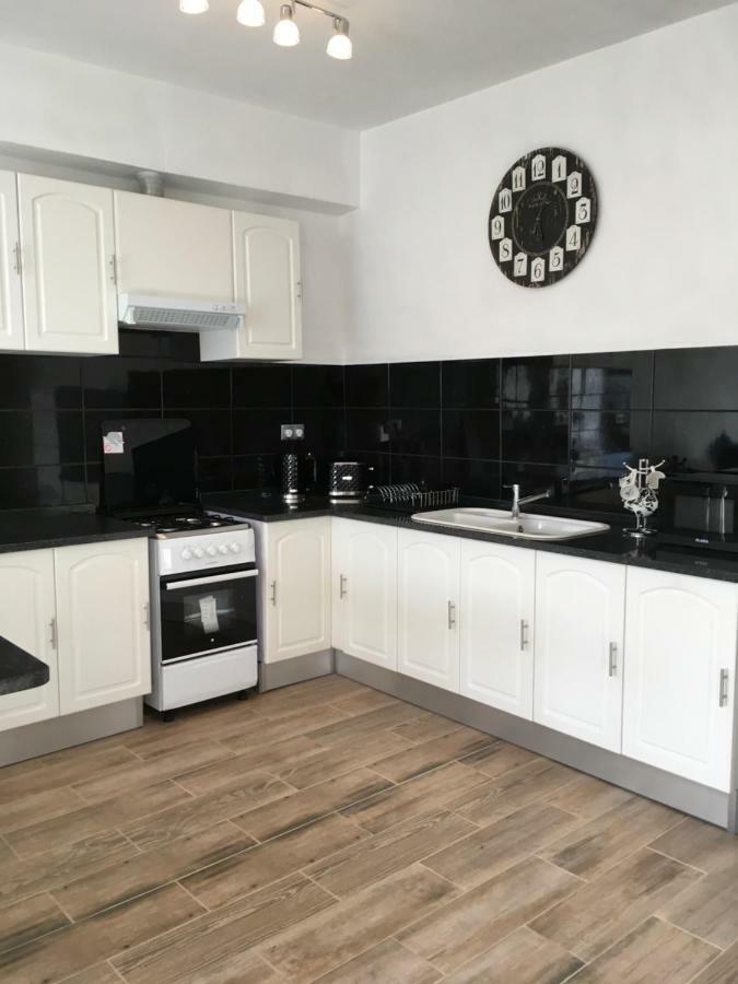 Boa Nova Base. Apartment ฟุงชาล ภายนอก รูปภาพ