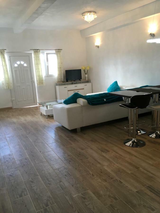 Boa Nova Base. Apartment ฟุงชาล ภายนอก รูปภาพ